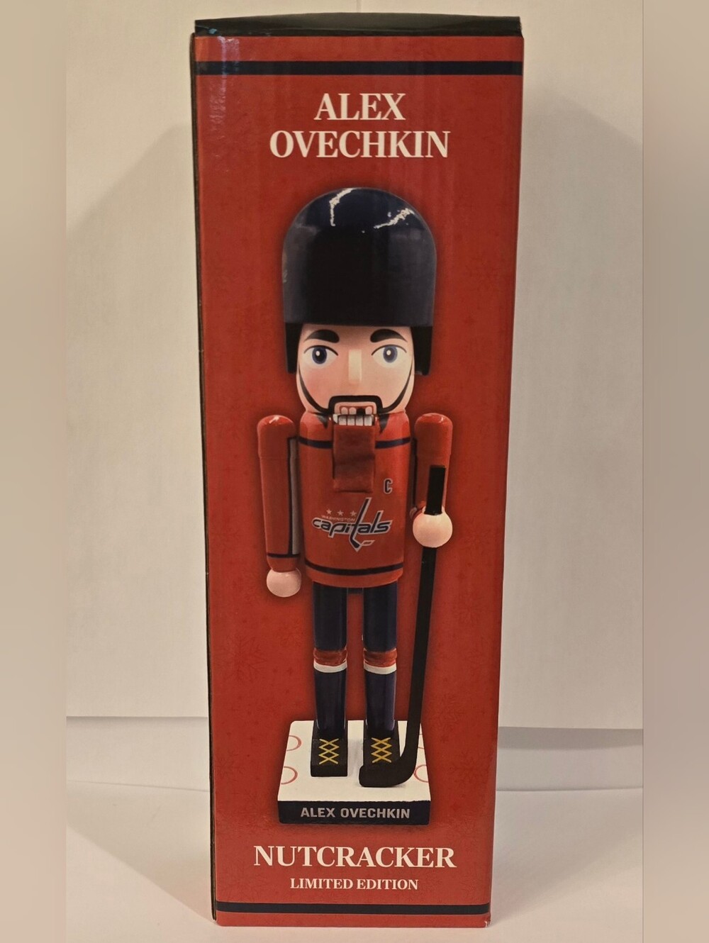NHL Washington Capitals Alex Ovechkin Holiday Nutcracker NIB - Picture 2 of 4